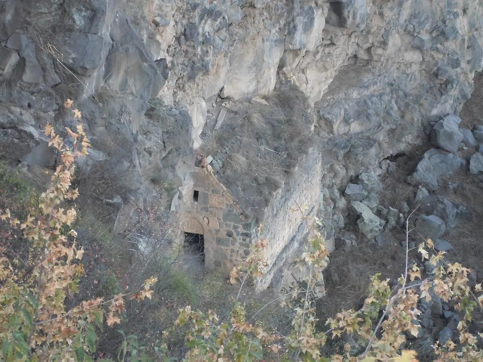 Chgnavor Monastery