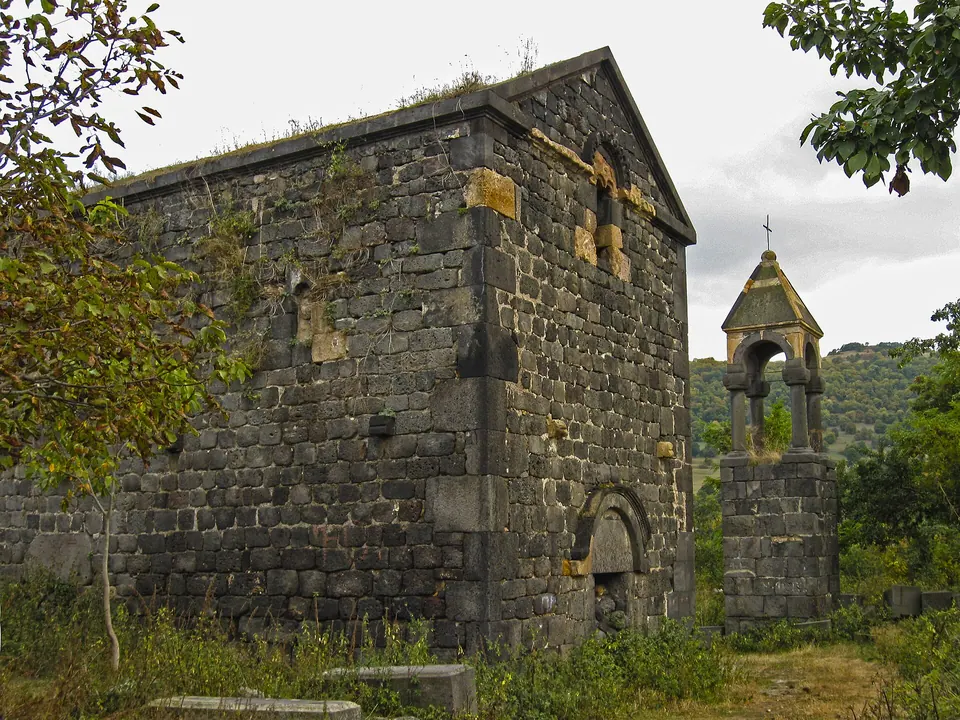 Holy Mother of God Church, Kurtan